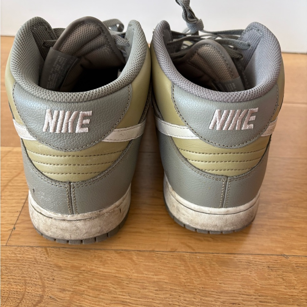 Men's Nike Dunk Mid 'Dark Stucco' sneakers, size 13 - Picture 6 of 11